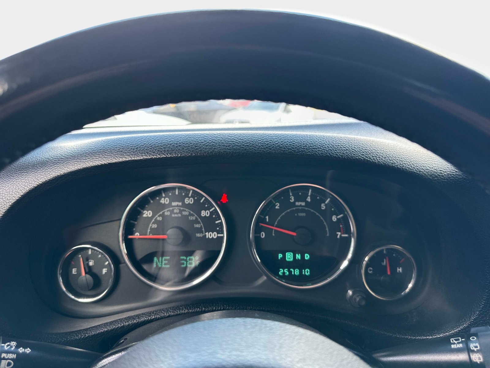 Used 2012 Jeep Wrangler Unlimited Sahara w/ Connectivity Group image 28