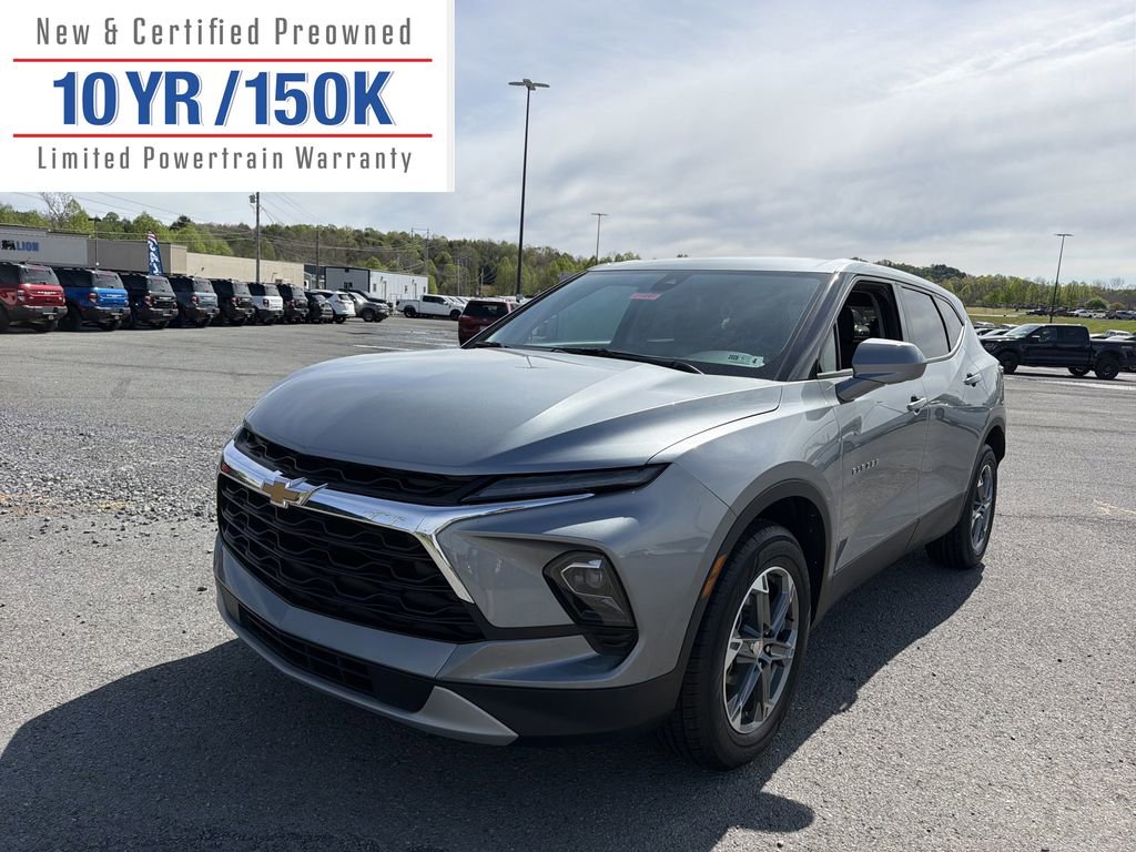 Used 2025 Chevrolet Blazer LT AWD/4WD image 1