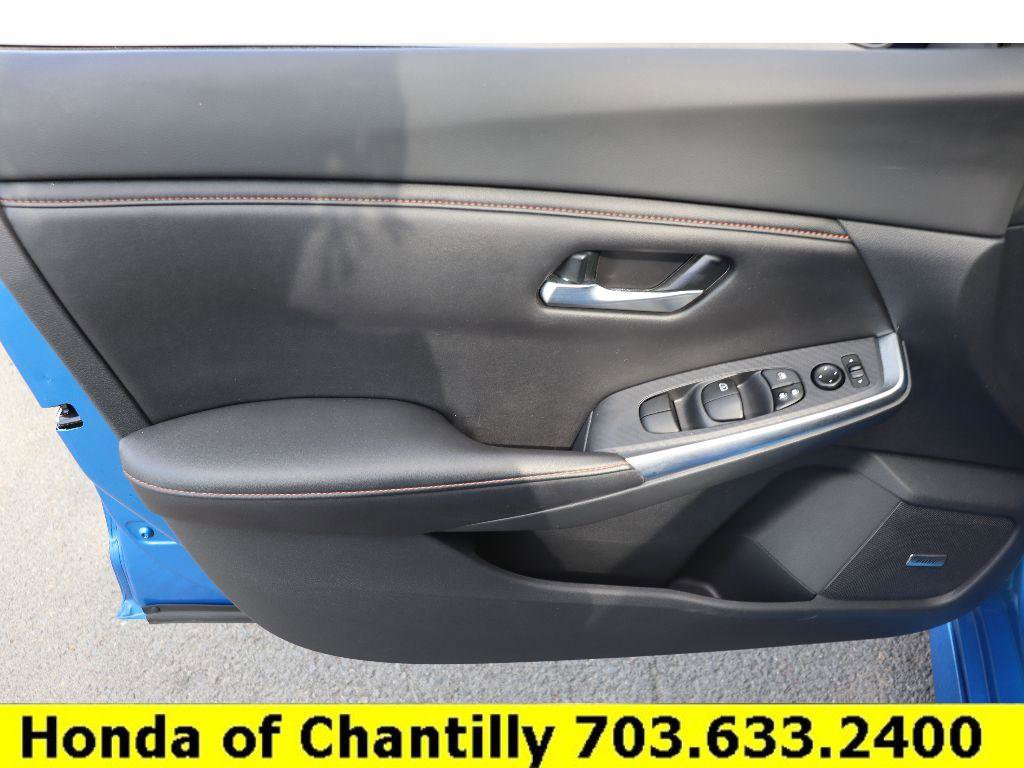 Used 2021 Nissan Sentra SR w/ SR Premium Package image 23