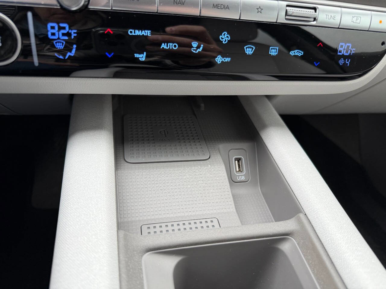 Used 2024 Hyundai Ioniq 6 SEL image 38