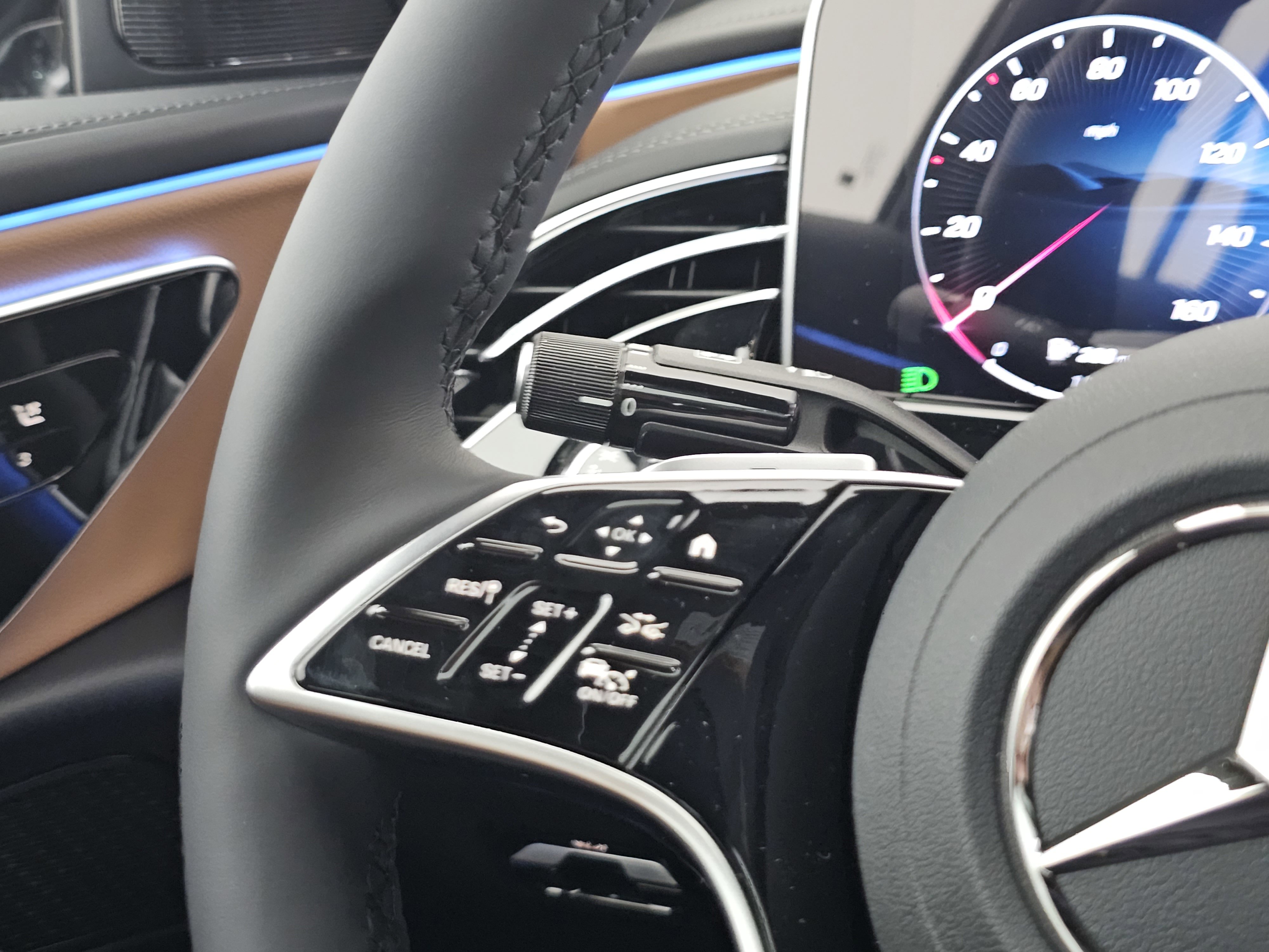 New 2026 Mercedes-Benz E 450 4MATIC Sedan image 36