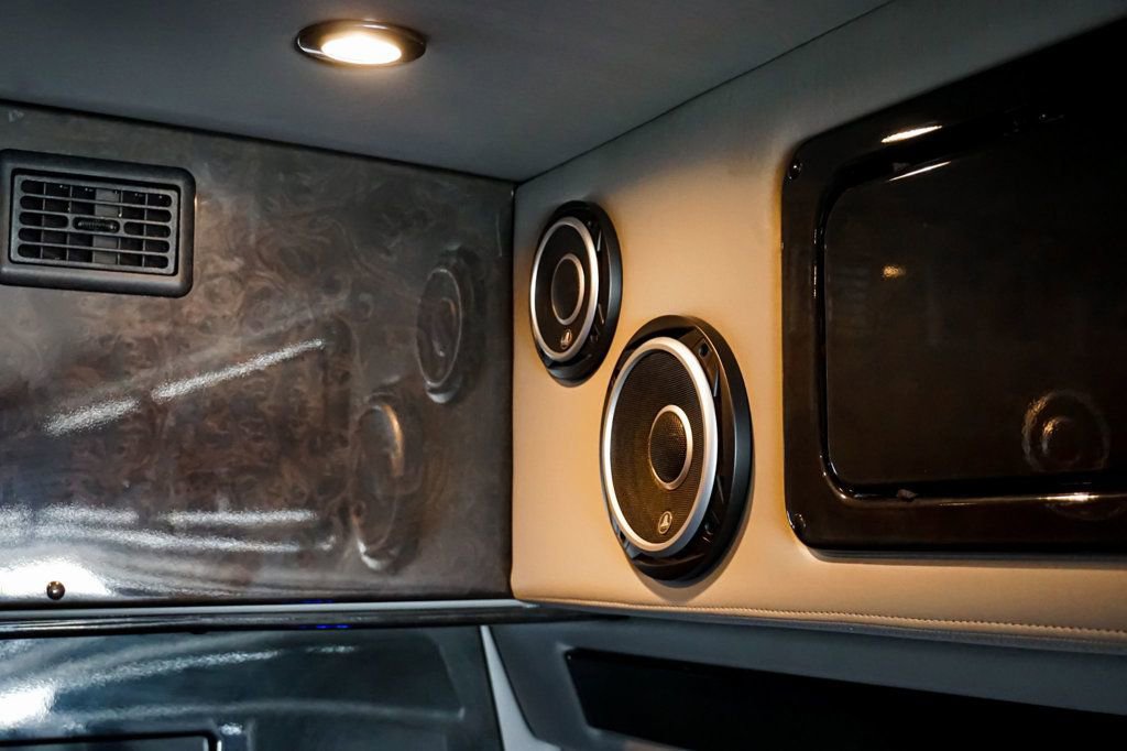 Used 2014 Mercedes-Benz Sprinter 2500 image 71