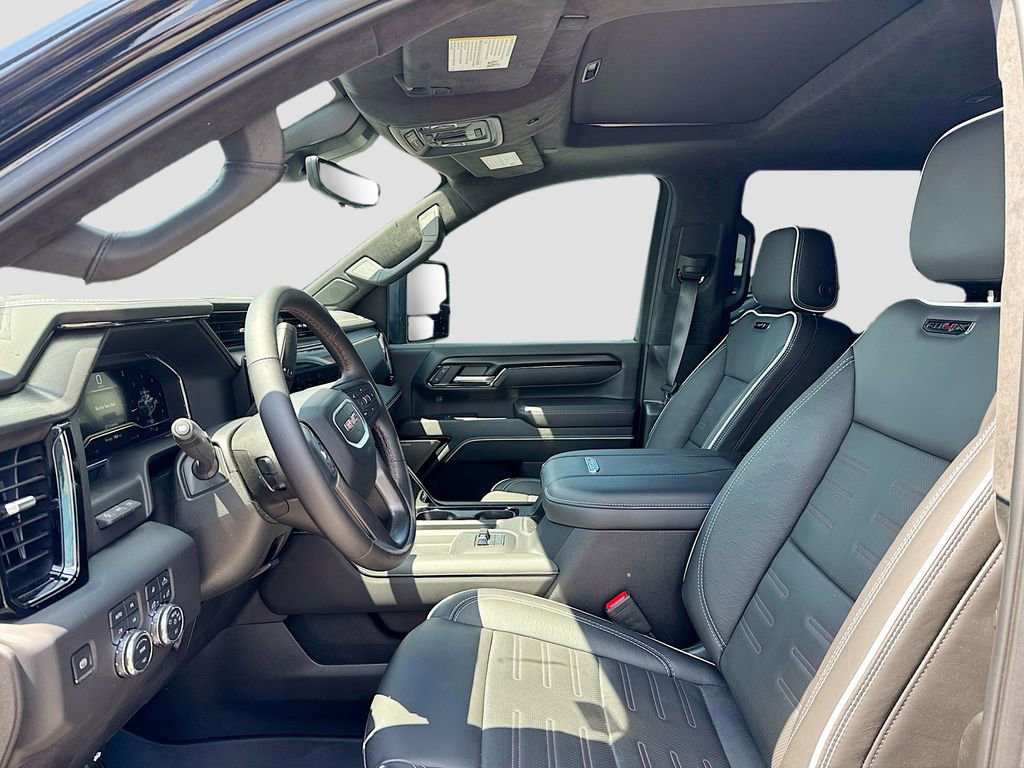 Used 2025 GMC Sierra 2500 AT4X image 11