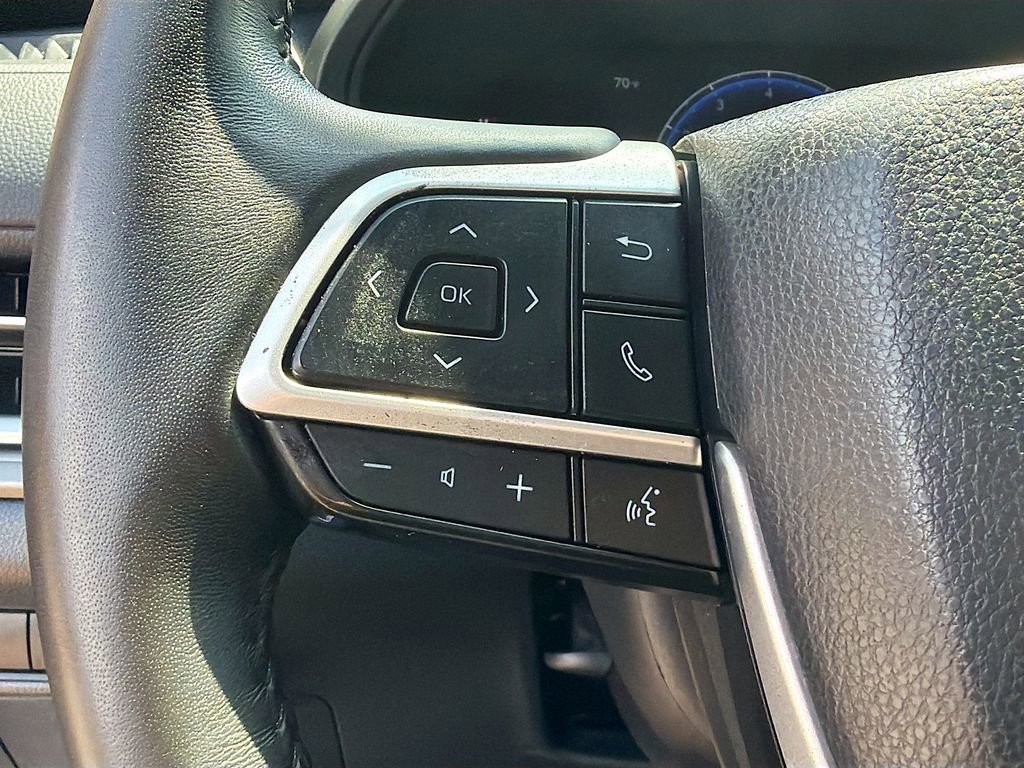 Used 2025 Toyota Grand Highlander FWD image 36