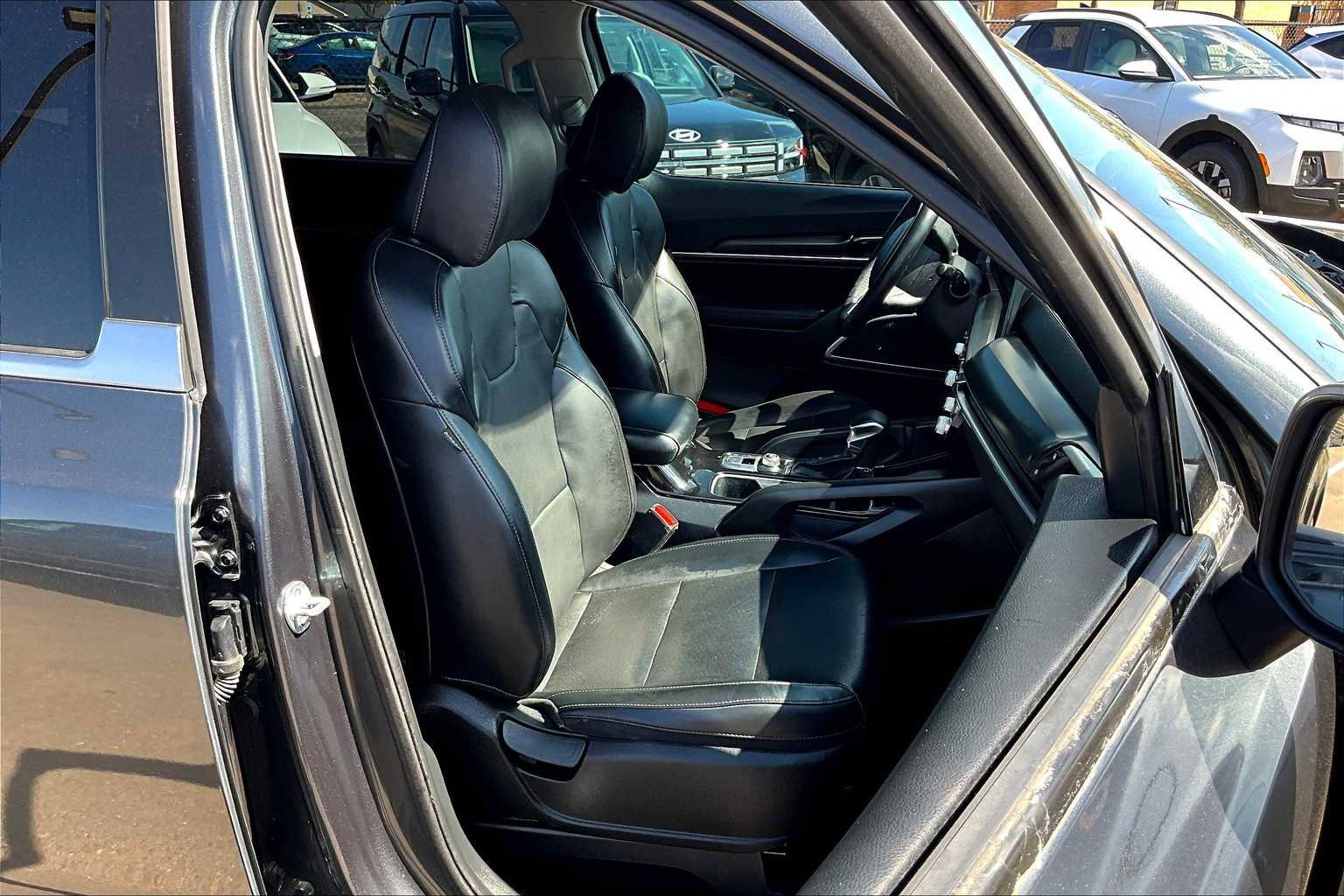 Used 2023 Kia Telluride LX image 8