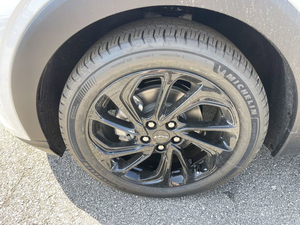 New 2027 Chevrolet Bolt RS w/ LPO, All-Weather Package FWD image 10