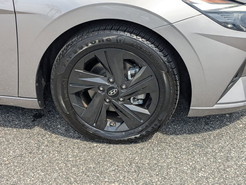 Used 2021 Hyundai Elantra SEL w/ Convenience Package image 10