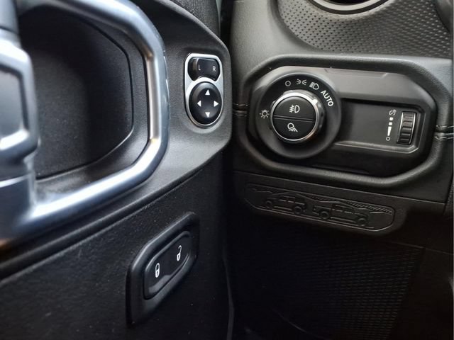 Used 2024 Jeep Gladiator Mojave w/ Safety Group AWD/4WD image 16
