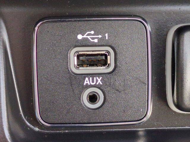 Used 2022 Jeep Cherokee Trailhawk w/ Sun, Sound & Nav Group image 23