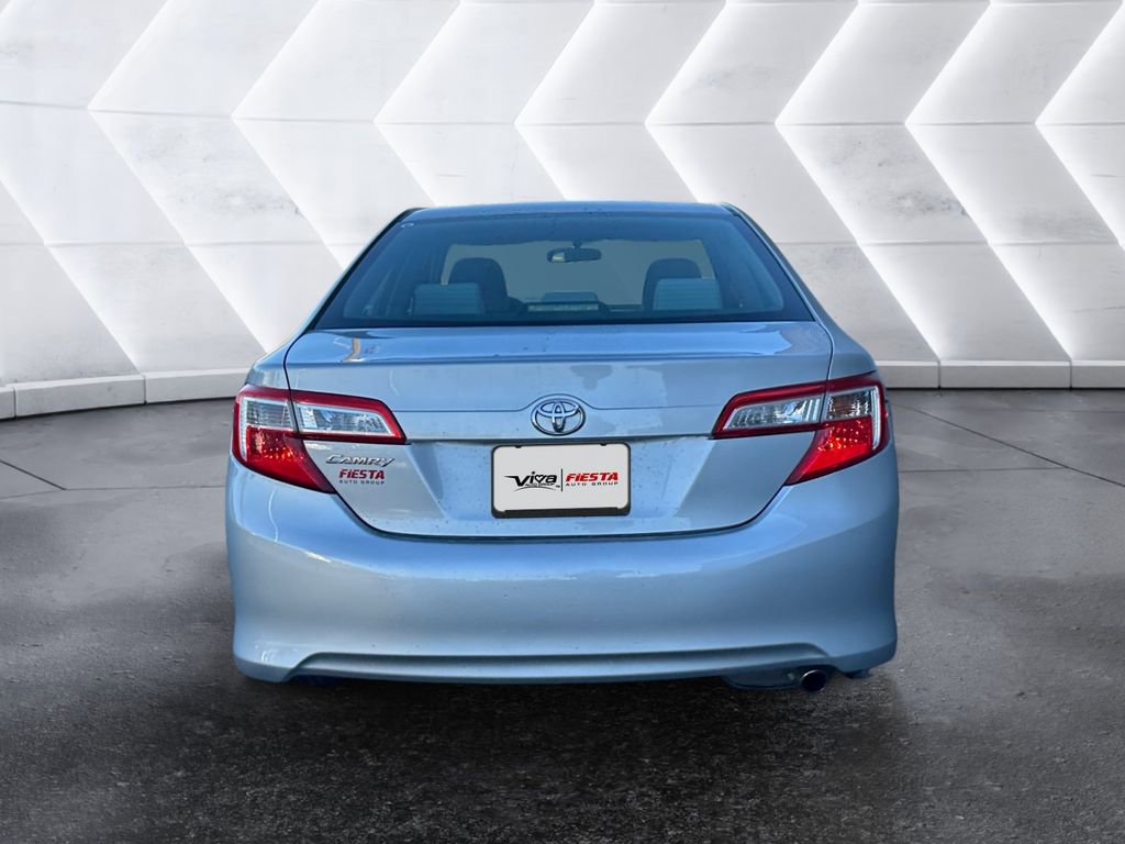 Used 2012 Toyota Camry LE image 5