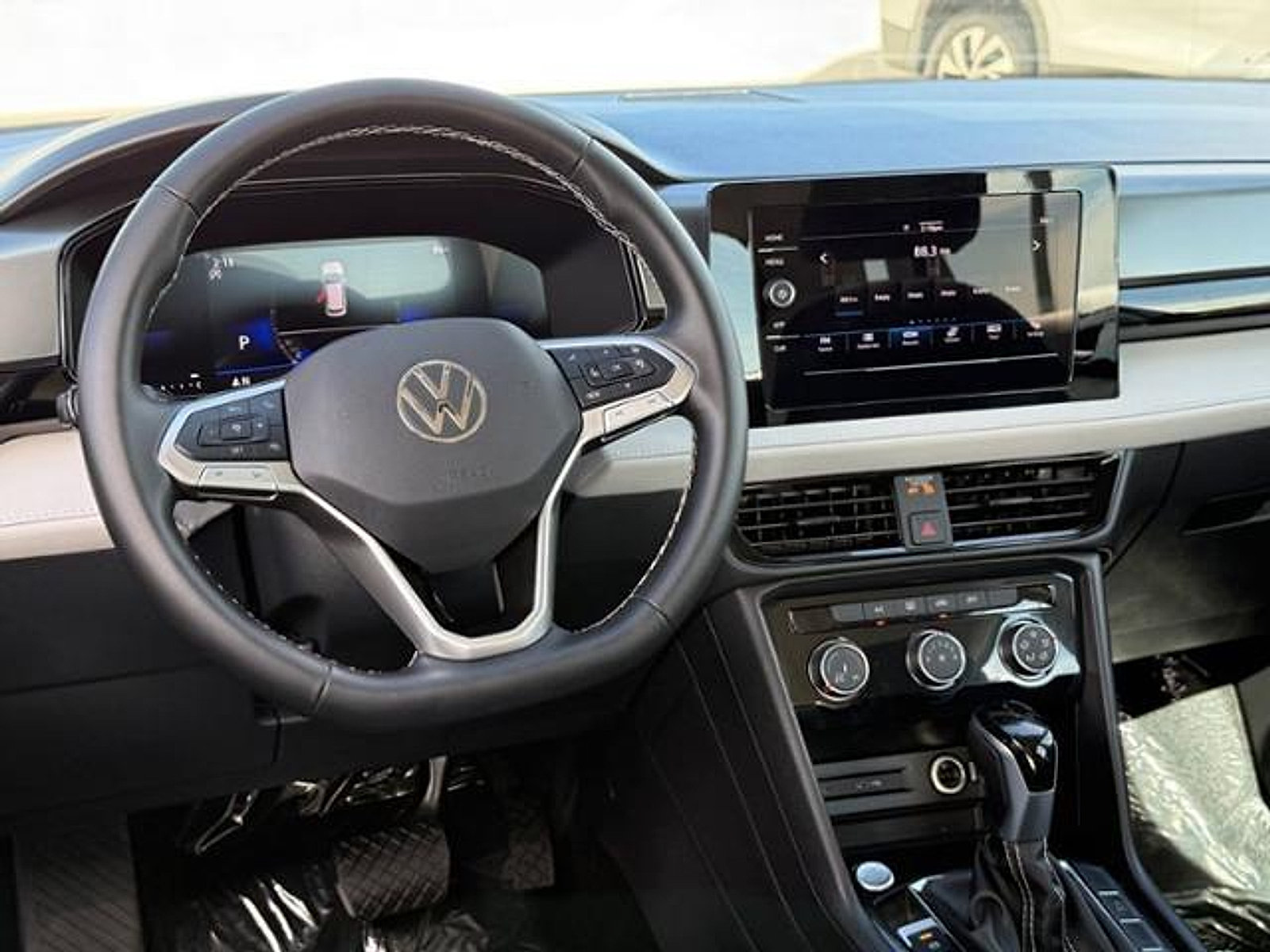 New 2026 Volkswagen Taos S FWD image 23