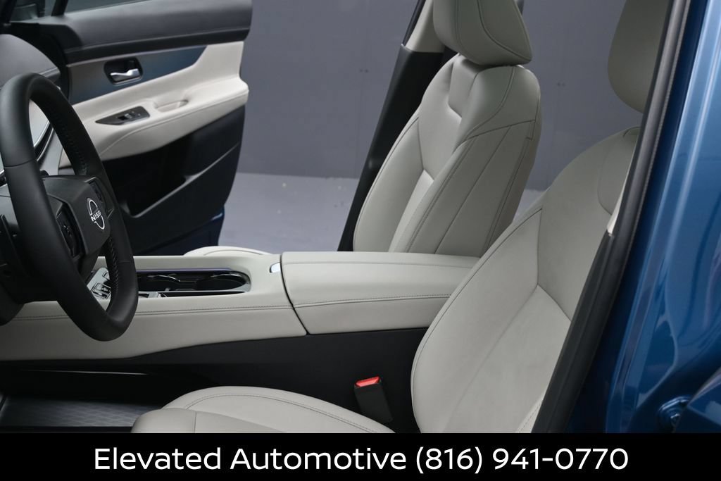 Certified 2025 Nissan Murano SL AWD/4WD image 17