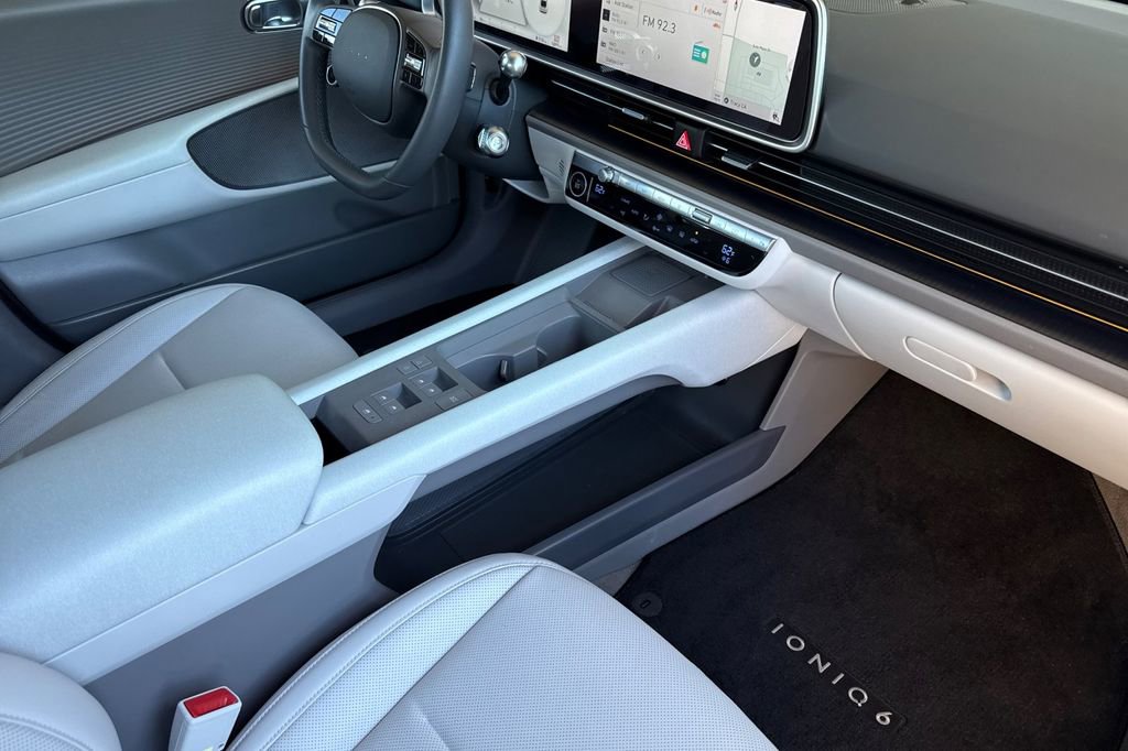 Used 2023 Hyundai Ioniq 6 SEL image 13
