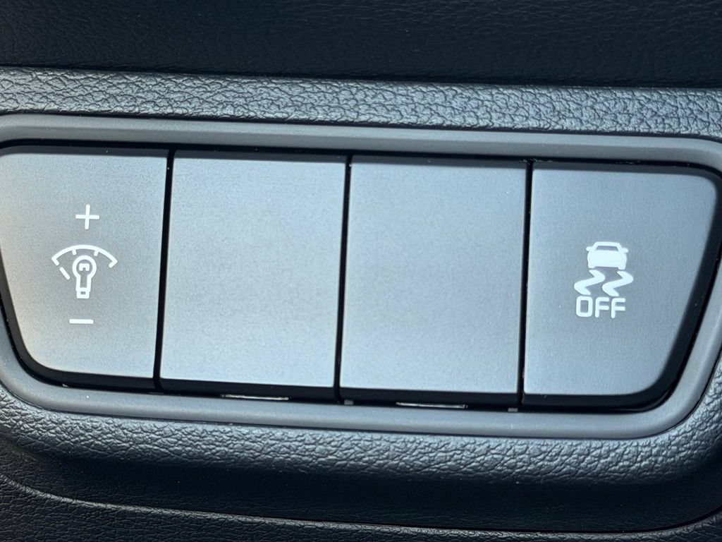Used 2024 Kia Forte LXS FWD image 23