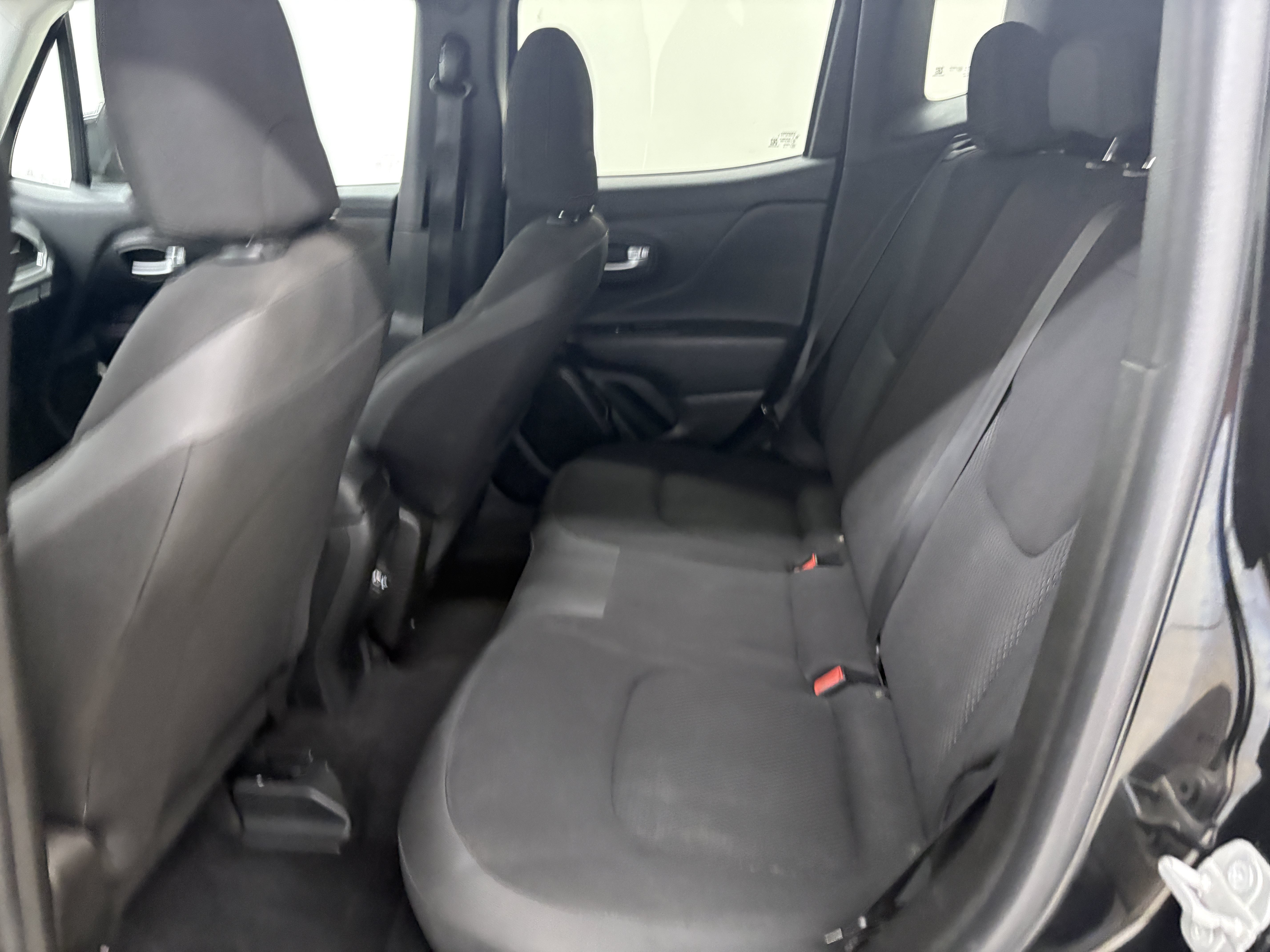Used 2019 Jeep Renegade Altitude w/ Quick Order Package 2XM FWD image 12
