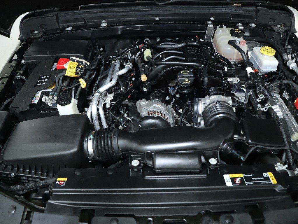 Used 2022 Jeep Wrangler Unlimited Sahara image 34