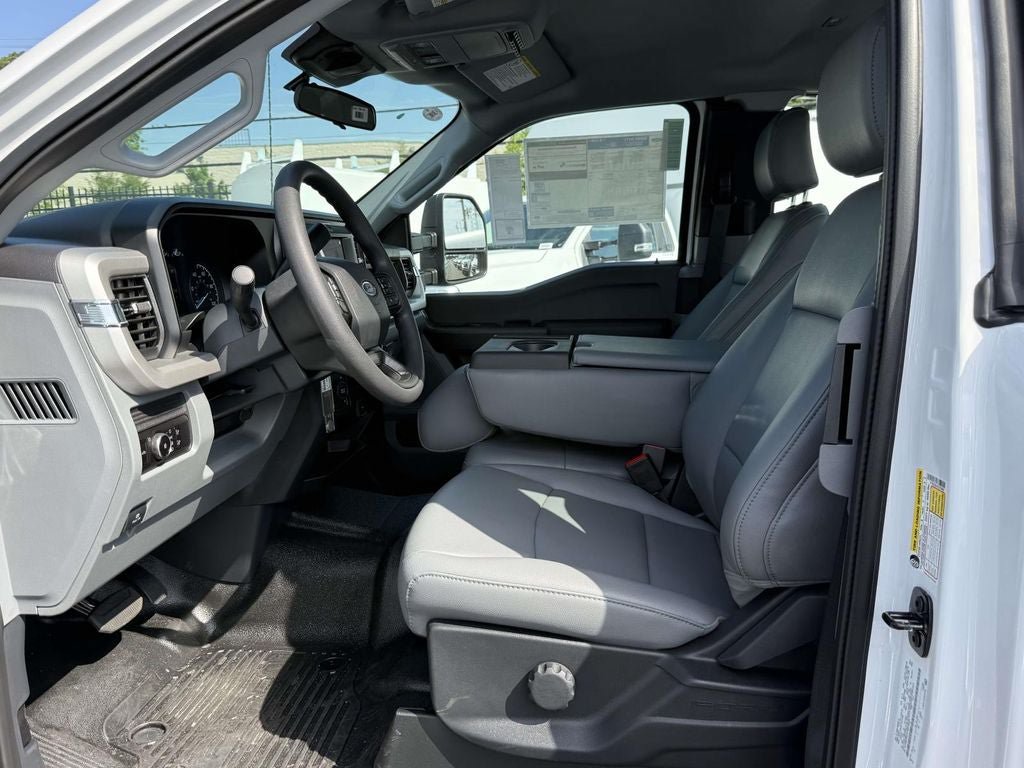New 2026 Ford F350 XL w/ FX4 Off-Road Package AWD/4WD image 10