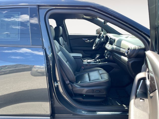 Used 2020 Chevrolet Blazer Premier w/ Driver Confidence II Package FWD image 19
