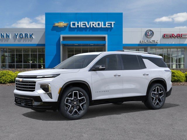 New 2026 Chevrolet Traverse High Country FWD image 2