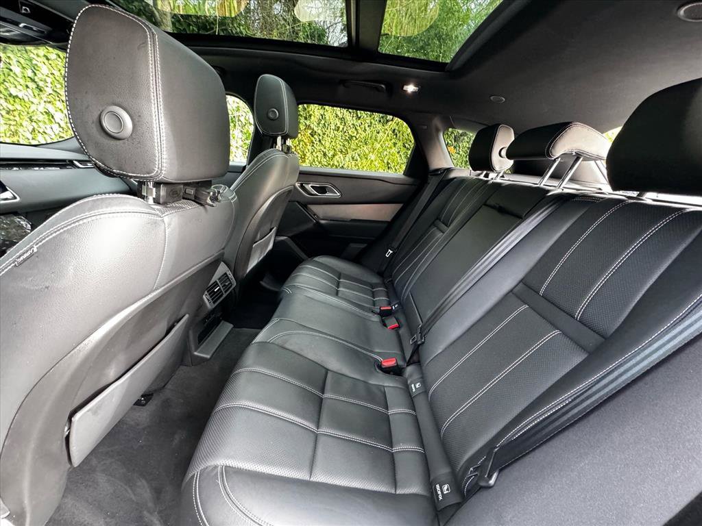 Used 2023 Land Rover Range Rover Velar R-Dynamic S image 17