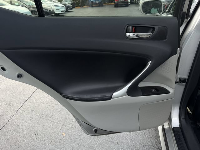 Used 2011 Lexus IS 250 RWD image 21