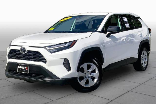 Used 2025 Toyota RAV4 LE AWD/4WD image 2