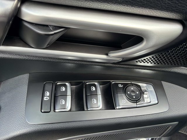 Used 2025 Kia Telluride S FWD image 8