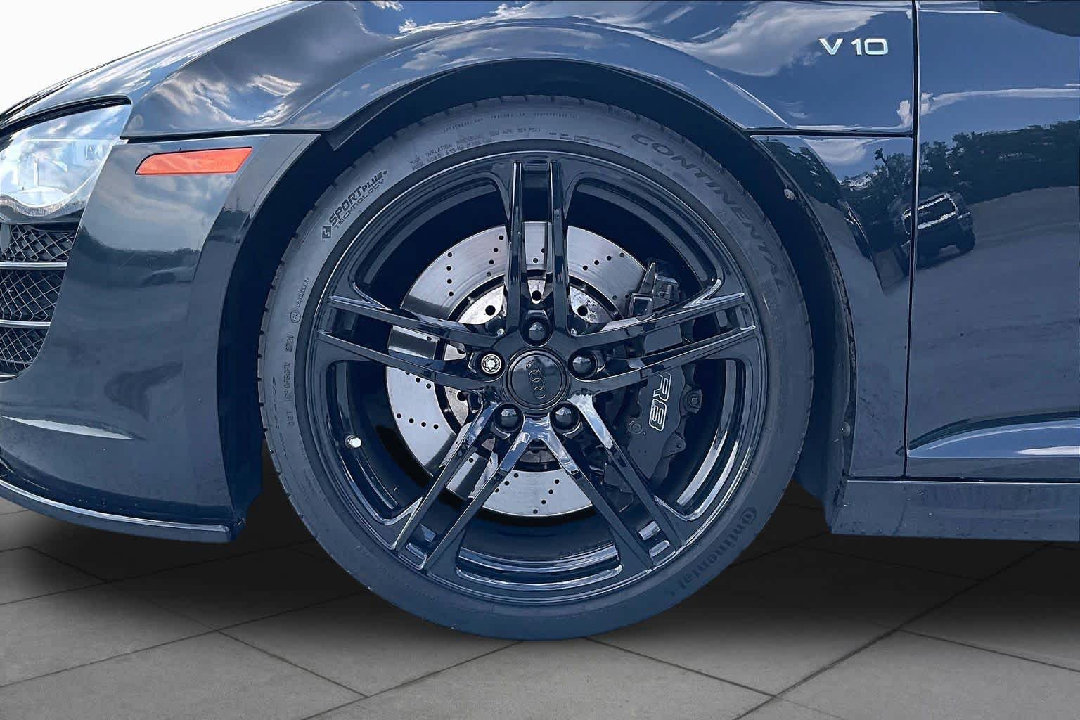 Used 2011 Audi R8 V10 AWD/4WD image 9