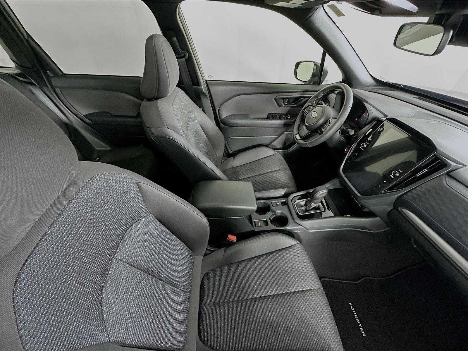 Used 2025 Subaru Forester Premium image 27