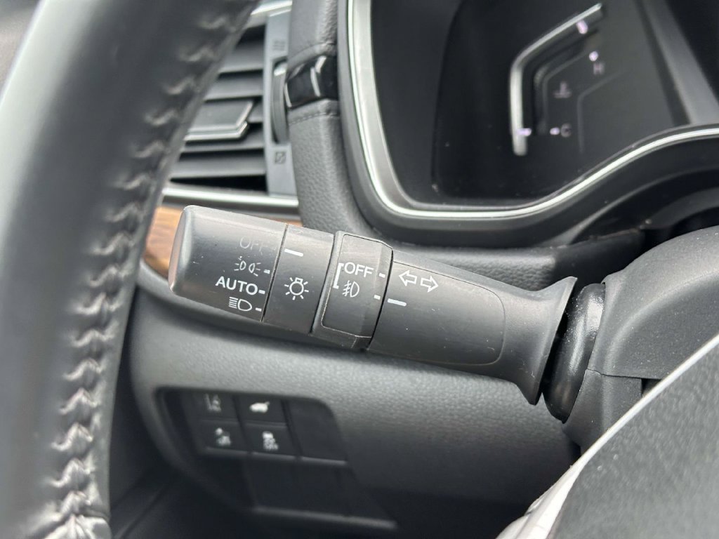 Used 2019 Honda CR-V Touring image 21