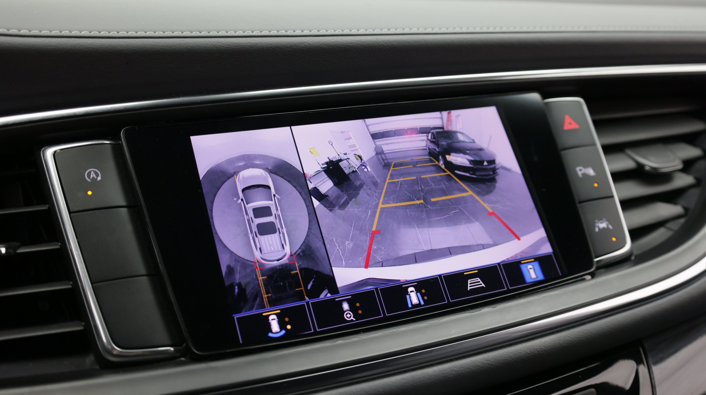 Used 2022 Buick Enclave Premium FWD image 26