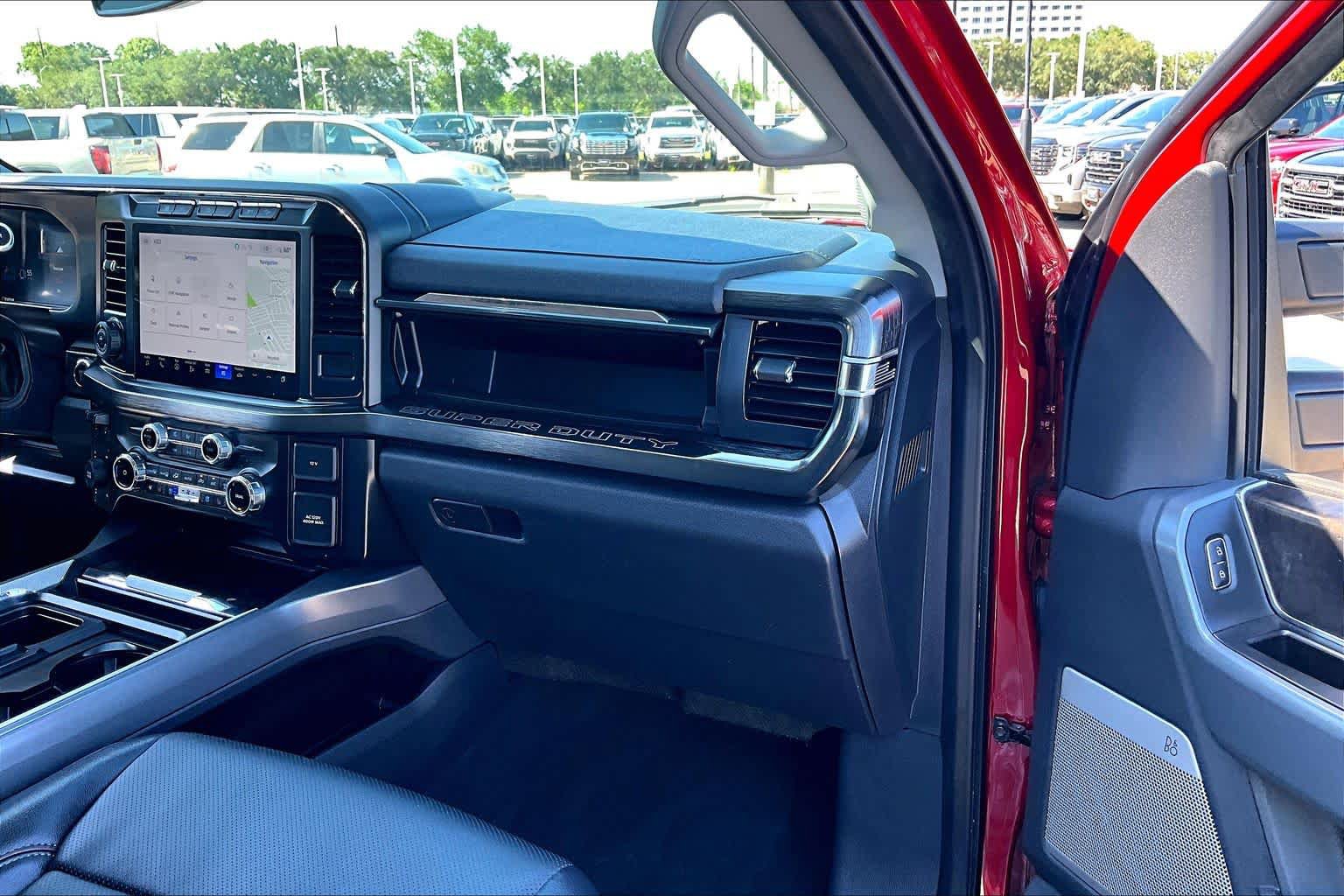 Used 2024 Ford F250 Lariat w/ Lariat Ultimate Package AWD/4WD image 19