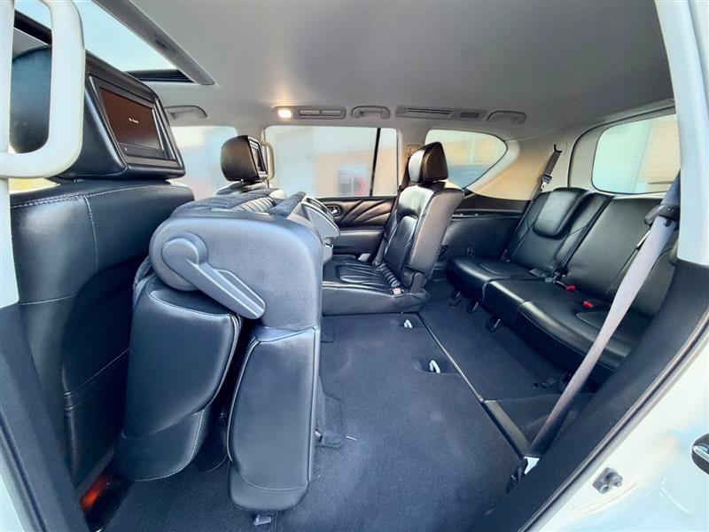 Used 2016 INFINITI QX80 4WD w/ Deluxe Technology Package image 35