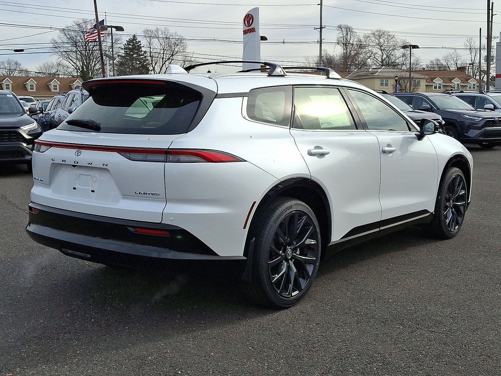 New 2025 Toyota Crown Signia AWD/4WD image 4