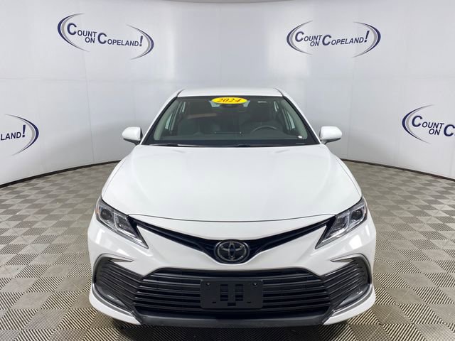 Used 2024 Toyota Camry LE FWD image 2