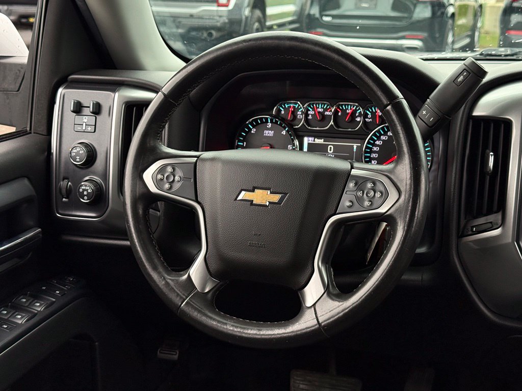 Used 2015 Chevrolet Silverado 1500 LT w/ LT Convenience Package AWD/4WD image 6