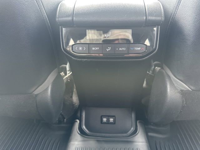 Used 2021 Toyota Highlander XLE image 27