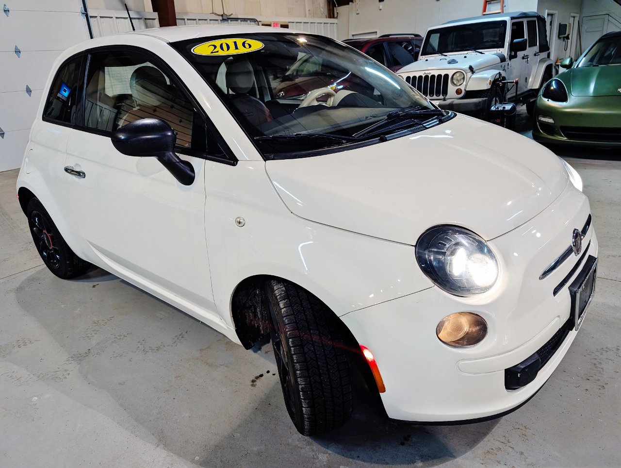 Used 2016 FIAT 500 Pop w/ Italia Package image 9