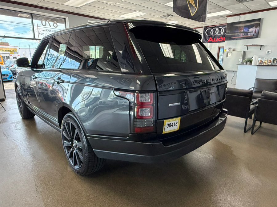 Used 2017 Land Rover Range Rover Supercharged AWD/4WD image 12