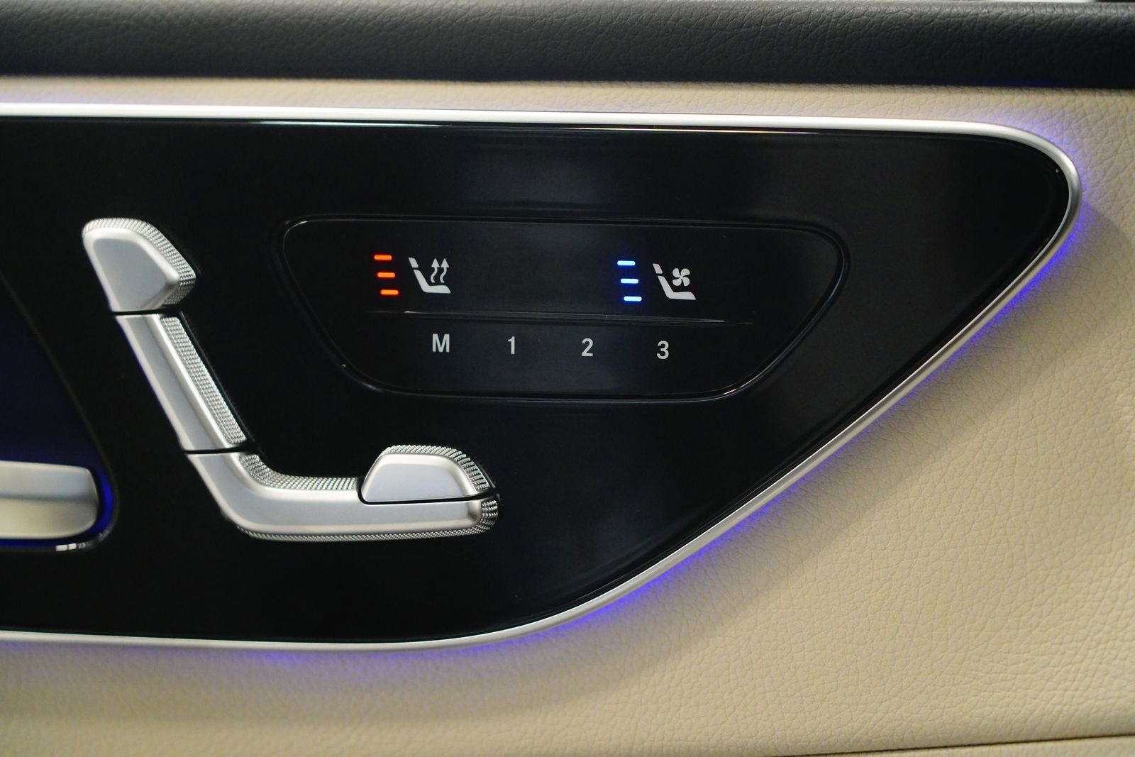 New 2026 Mercedes-Benz C 300 4MATIC Sedan image 30