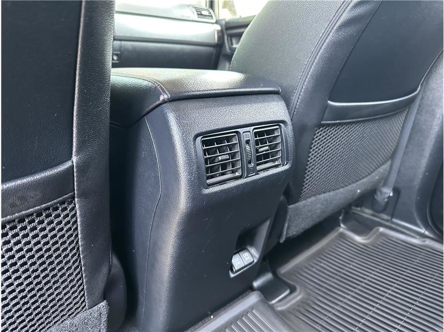 Used 2022 Toyota 4Runner TRD Off-Road Premium AWD/4WD image 17