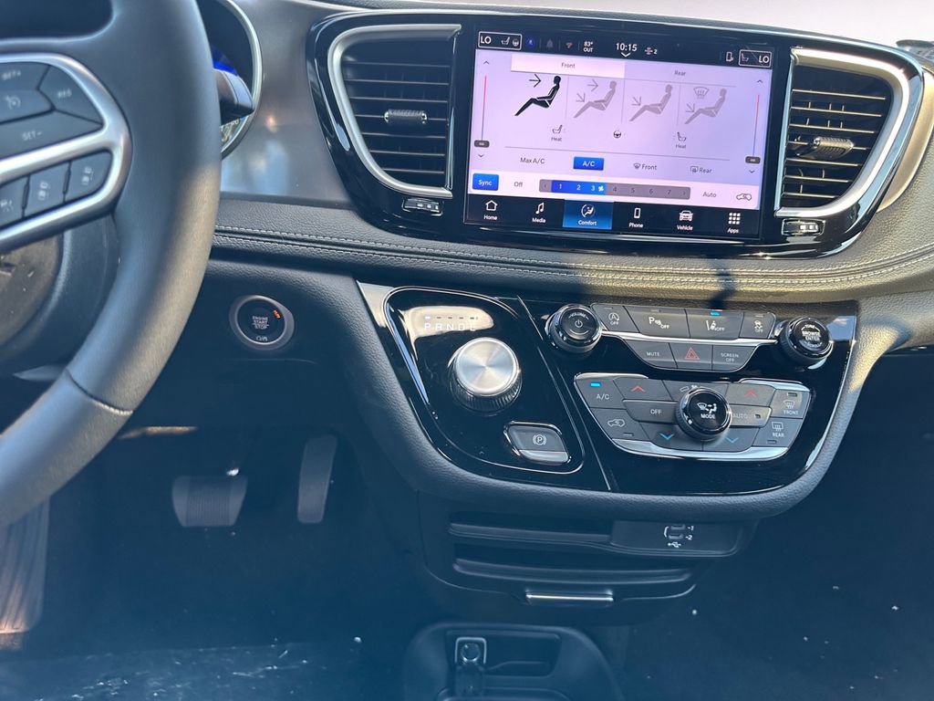New 2026 Chrysler Pacifica Select image 11