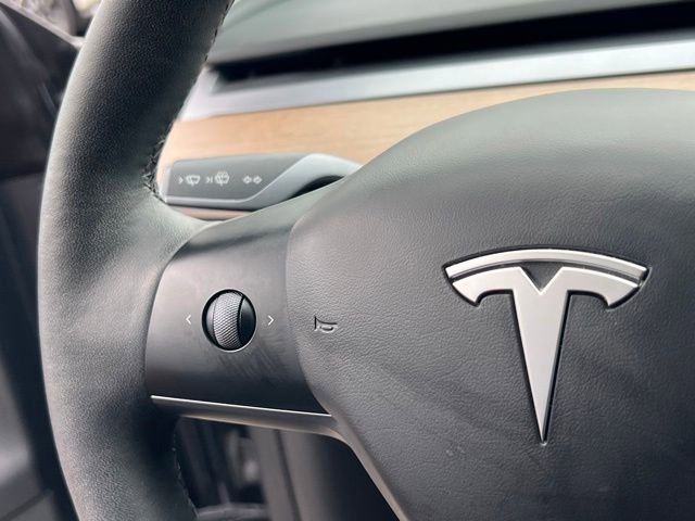 Used 2023 Tesla Model Y Long Range AWD/4WD image 19