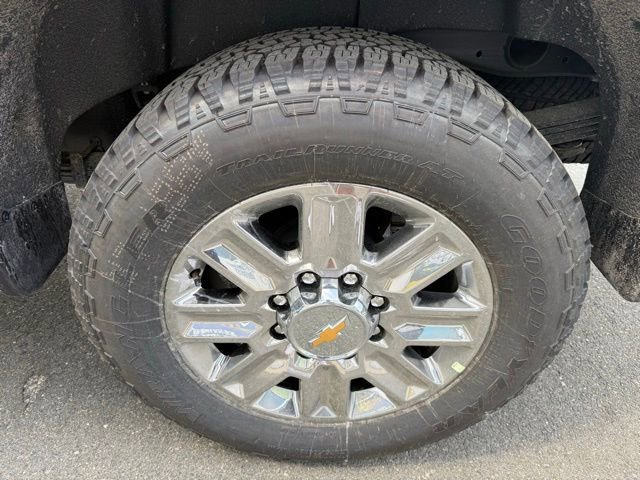 New 2026 Chevrolet Silverado 2500 High Country w/ High Country Premium Package AWD/4WD image 24