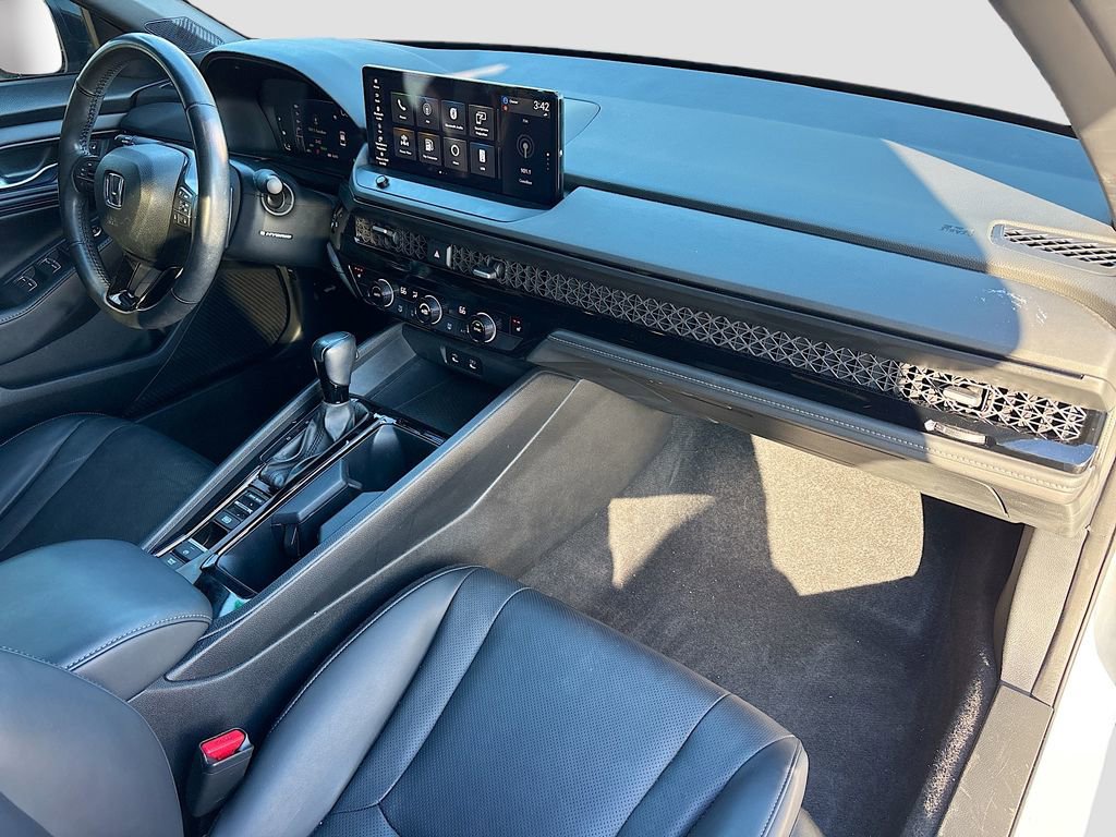 Used 2023 Honda Accord Sport image 28