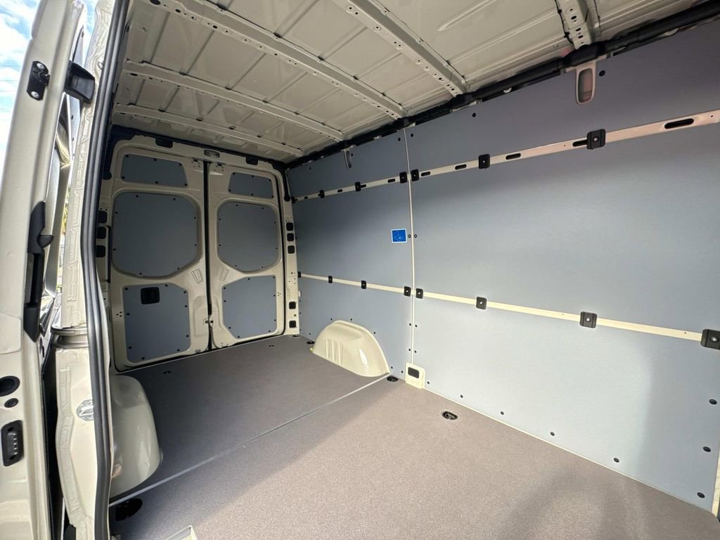 New 2025 Mercedes-Benz Sprinter 2500 image 9