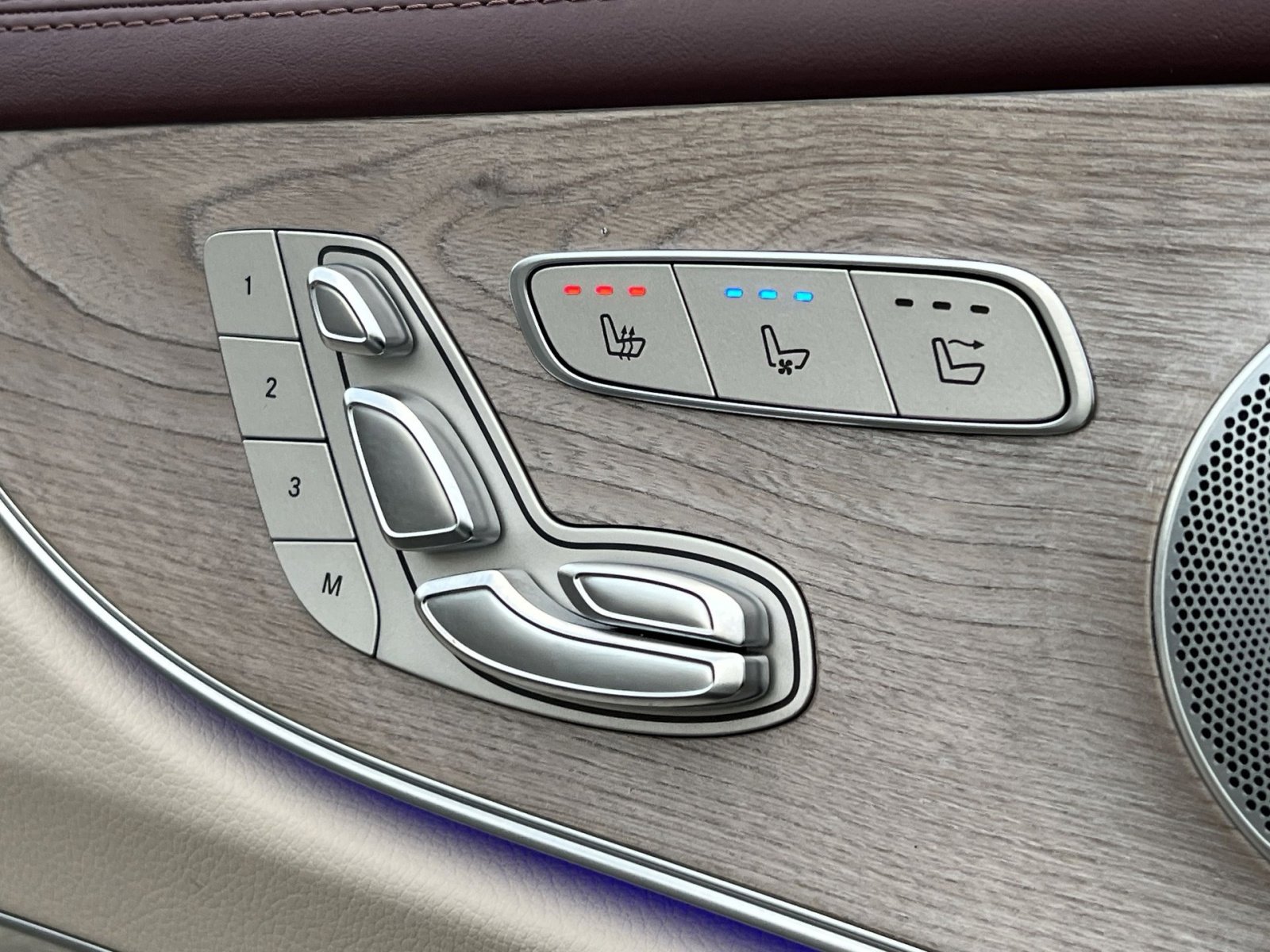 Used 2019 Mercedes-Benz E 450 4MATIC Cabriolet image 34