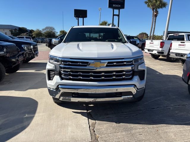 Used 2025 Chevrolet Silverado 1500 LTZ w/ LTZ Premium Package image 2