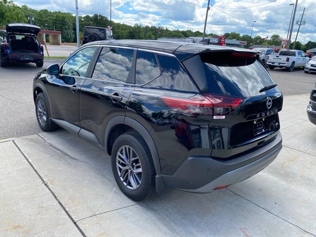Used 2023 Nissan Rogue S AWD/4WD image 7