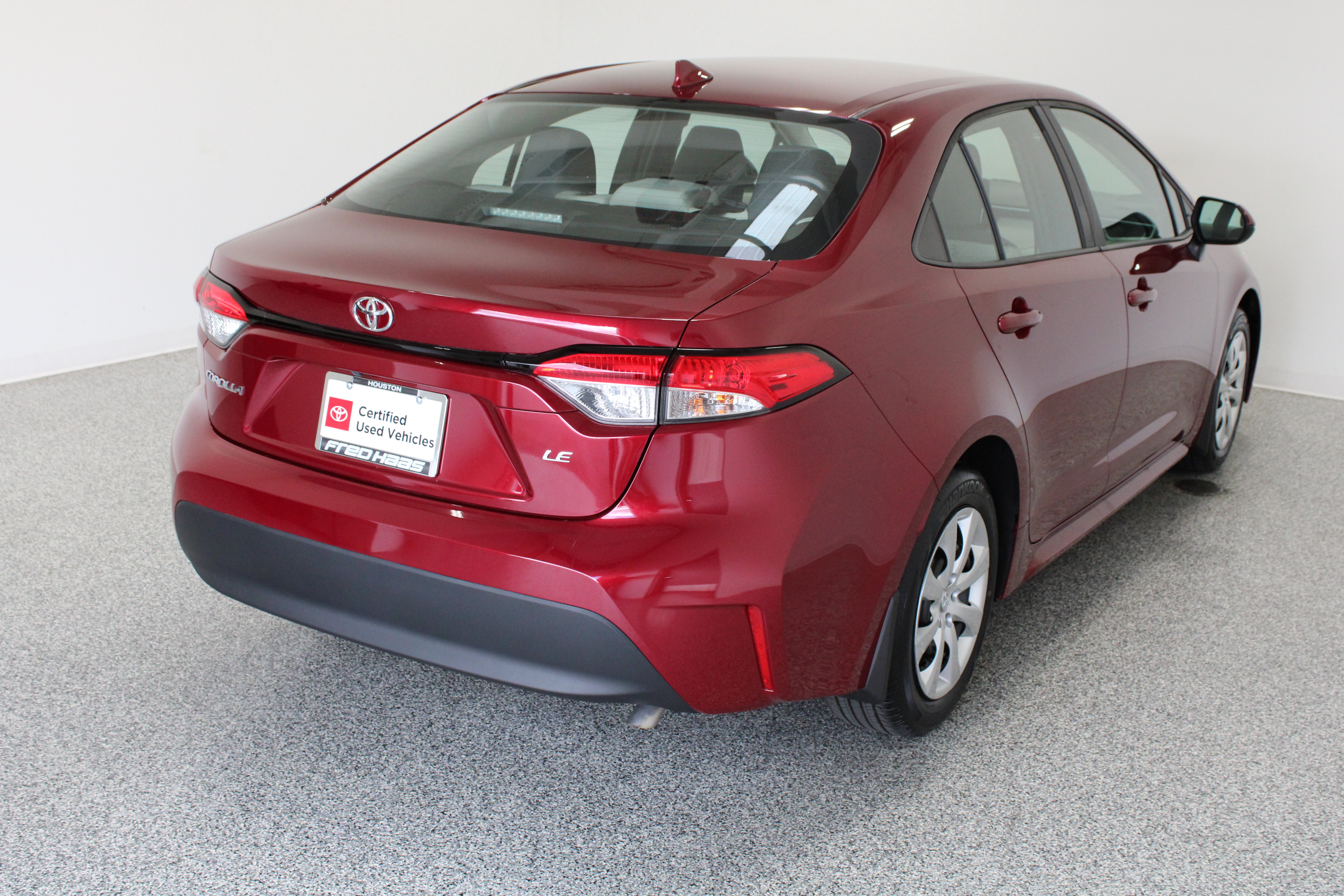 Certified 2025 Toyota Corolla LE FWD image 7
